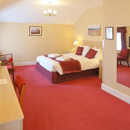 Hotel Saxonville