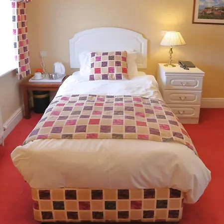 Hotel Saxonville 3*