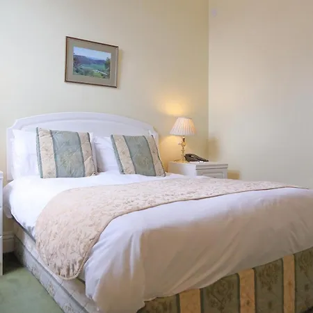 Saxonville 3*