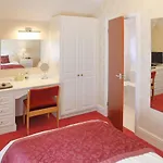 Hotel Saxonville