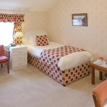 Saxonville Otel Whitby