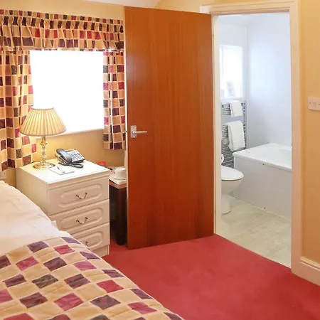 Saxonville Otel Whitby