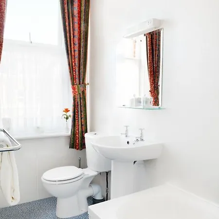 Hotel Saxonville 3*