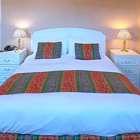 Saxonville Hotel 3*