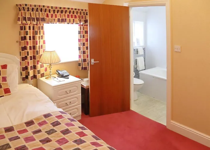 Saxonville Hotel Whitby