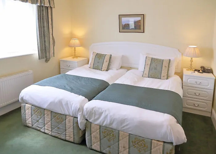 Saxonville Hotel Whitby