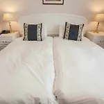 호텔 Saxonville 휫비